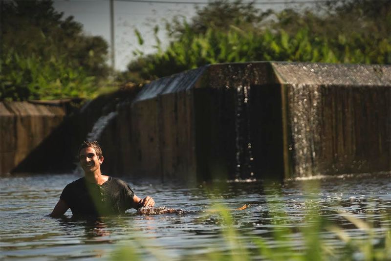 Wakeskating
