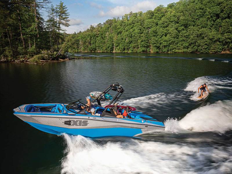 BTGBG23-WSP-Axis-A225-04-edit Axis A225 wakesurfing