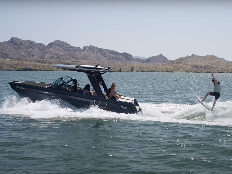WKB524-Arc-Preview Arc Sport wakesurfing