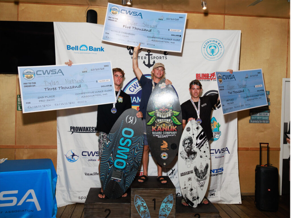 Male skimboarding winners