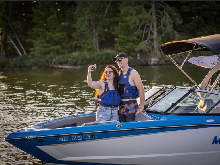 BTG826-WSF-IMAGE-1 Couple out boating